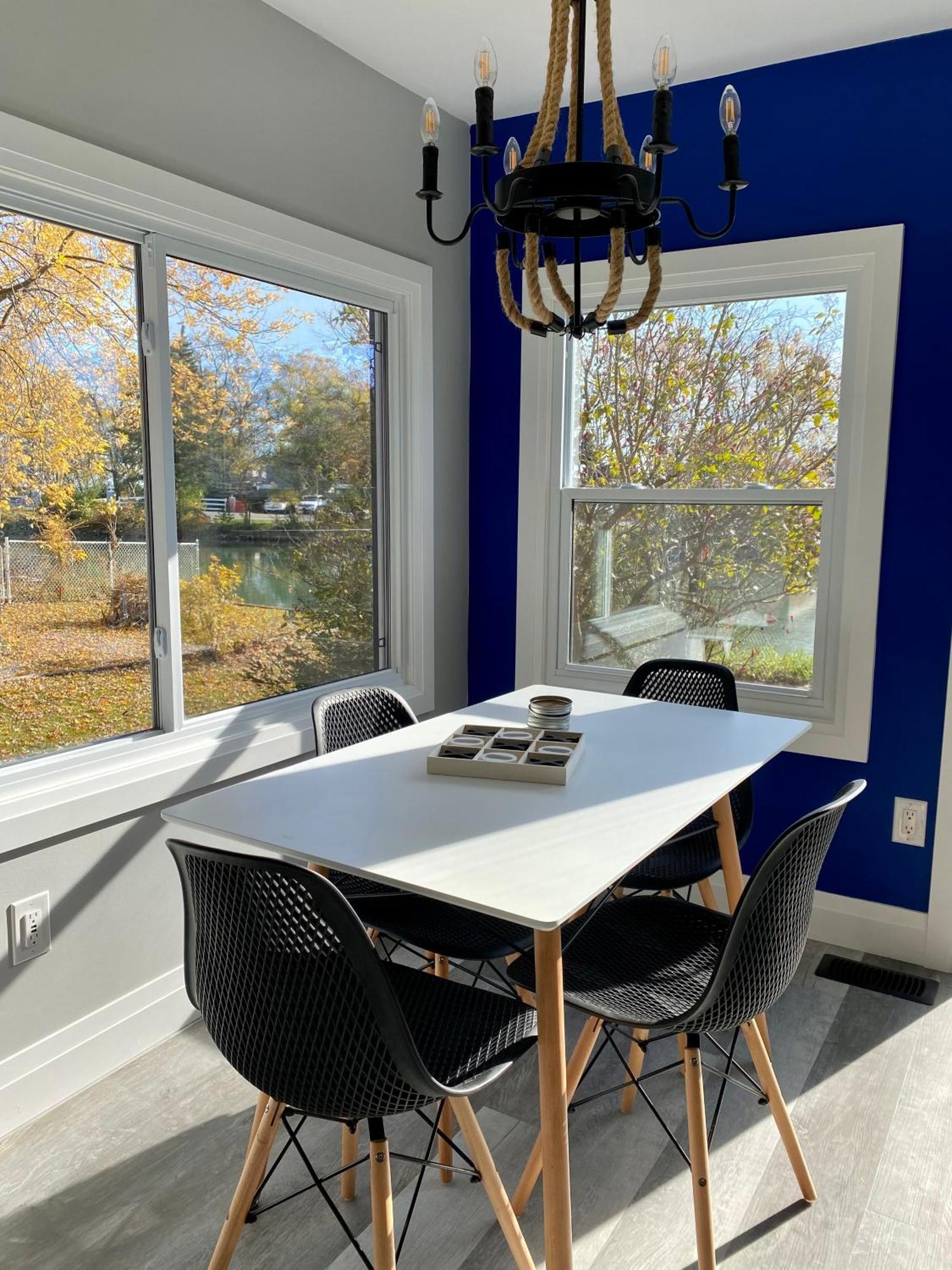 Kingsville Creekside Cottage - Kayak, Sup, Fishing, Game Room, Steps To The Beach מראה חיצוני תמונה