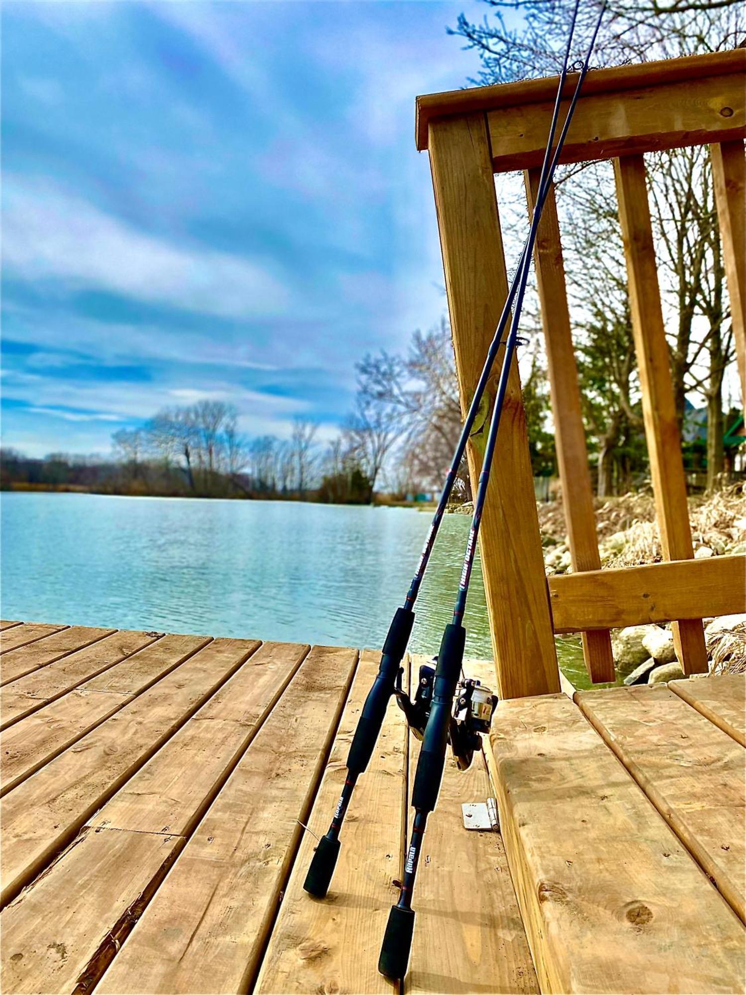 Kingsville Creekside Cottage - Kayak, Sup, Fishing, Game Room, Steps To The Beach מראה חיצוני תמונה