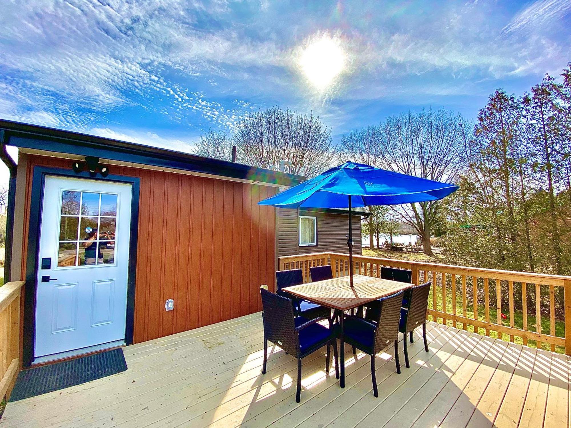 Kingsville Creekside Cottage - Kayak, Sup, Fishing, Game Room, Steps To The Beach מראה חיצוני תמונה